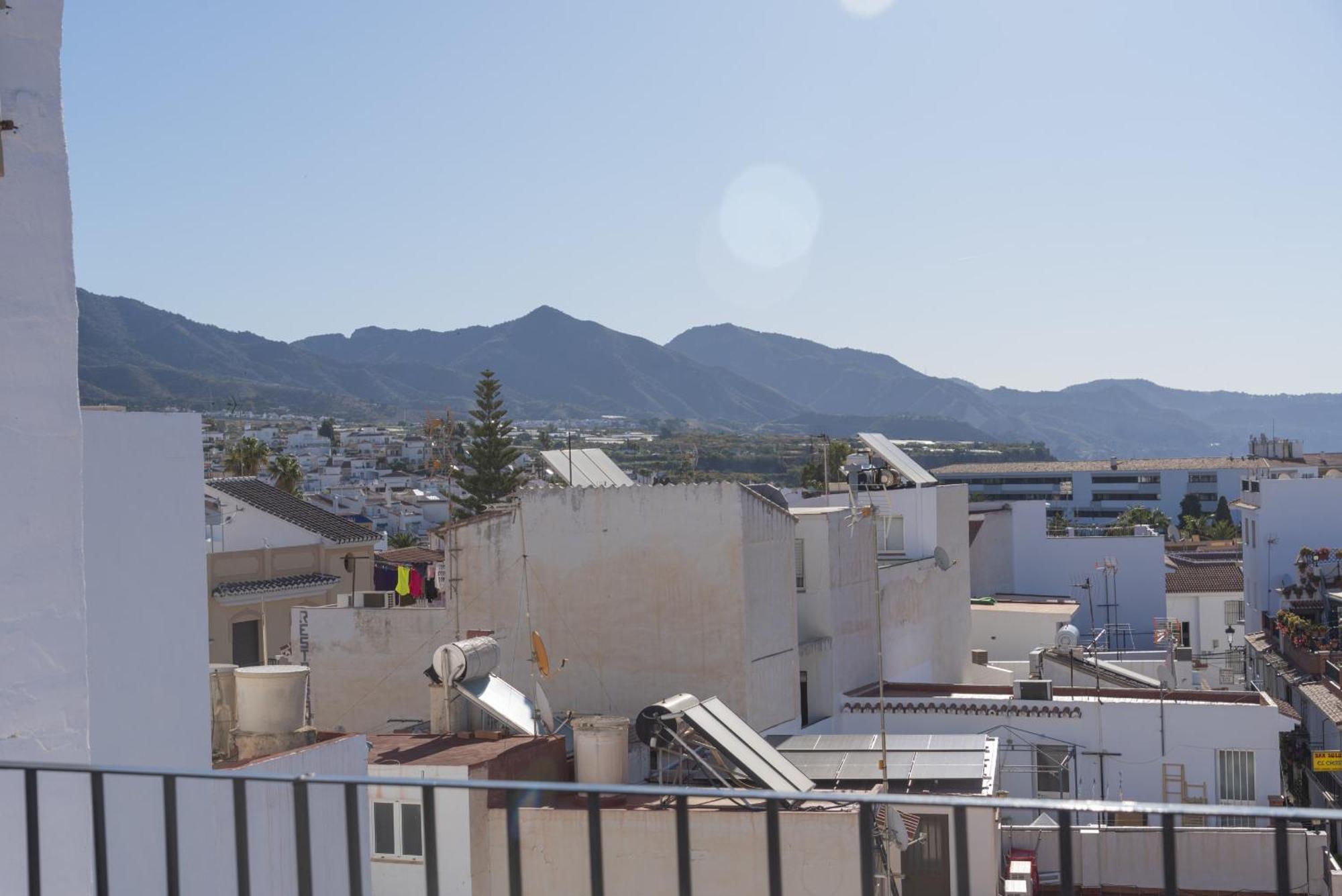 Atico Jimena Granada En El Centro De Nerja Apartment Cameră foto