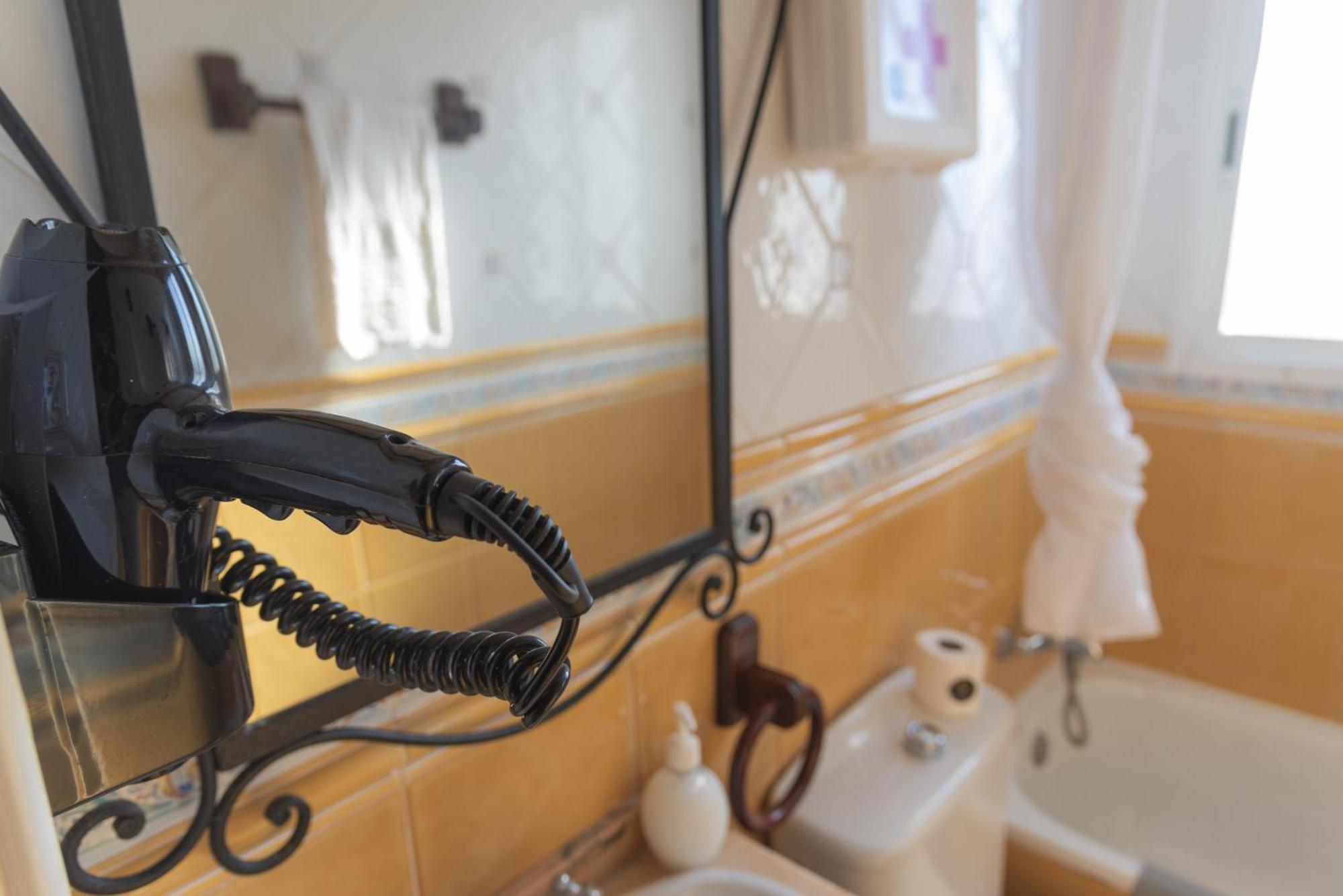 Atico Jimena Granada En El Centro De Nerja Apartment Cameră foto