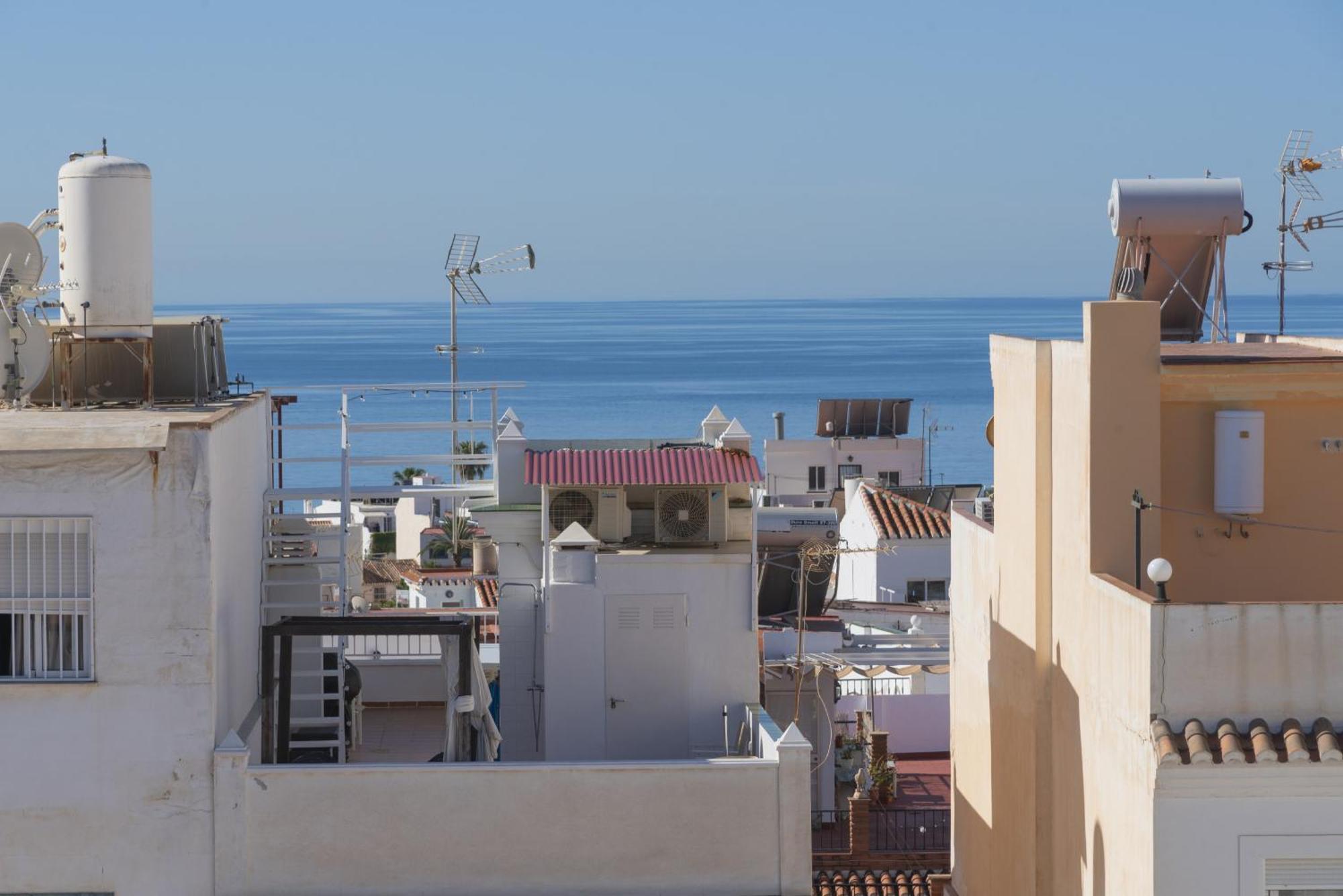 Atico Jimena Granada En El Centro De Nerja Apartment Cameră foto