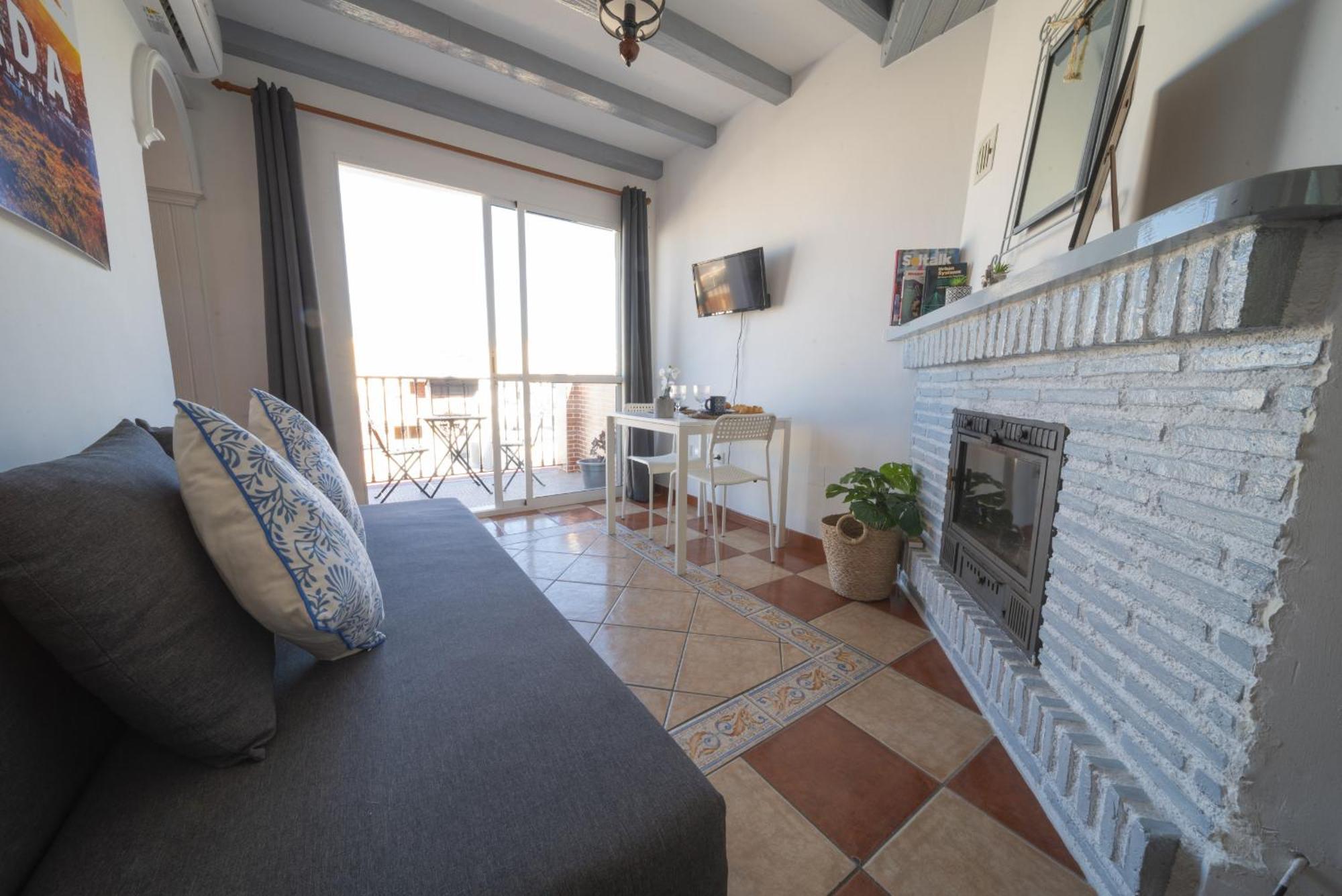 Atico Jimena Granada En El Centro De Nerja Apartment Cameră foto